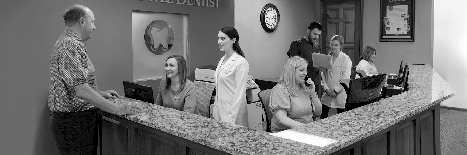 3_0_header_bw_1920x1080_new-patients_front-desk